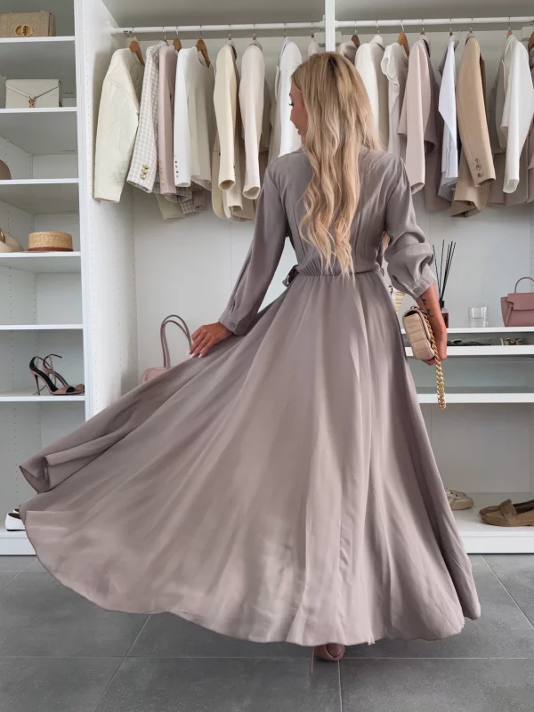 VESTIDO DE VISCOSA CON FORRO ENVOLVENTE RUSSELL FANGO